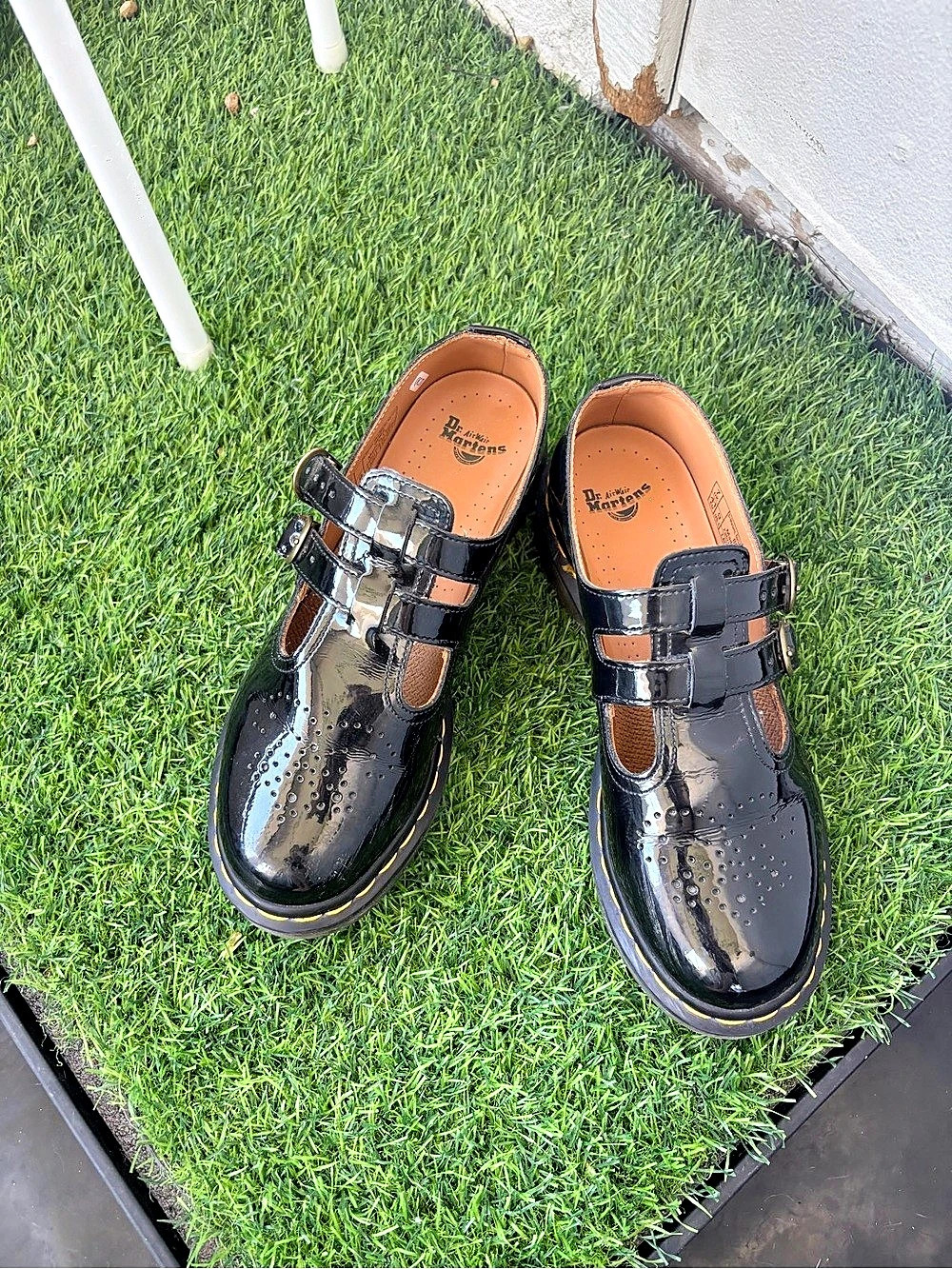 Dr. Martens 8065 Patent Leather Mary Jane Shoes in Black
